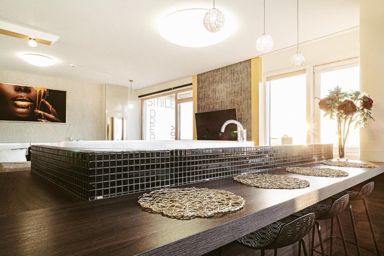 דירות קלייפדה Sky Flat Jacuzzi 27 Floor מראה חיצוני תמונה